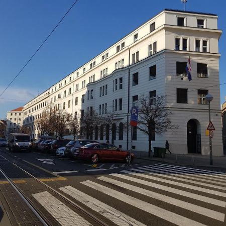 Palace Apartments By Zgrent Zagreb Exterior photo